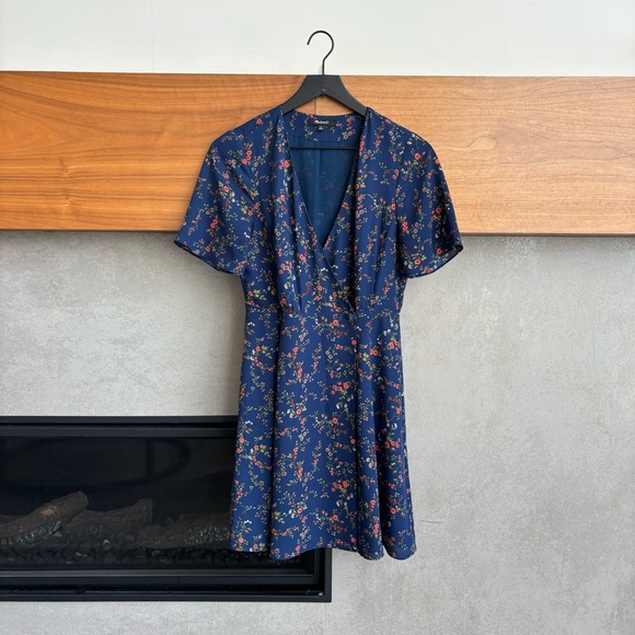NWOT Madewell Amaranth Wrap Dress in Moonless Floral, Size 0 - Picture 5 of 16